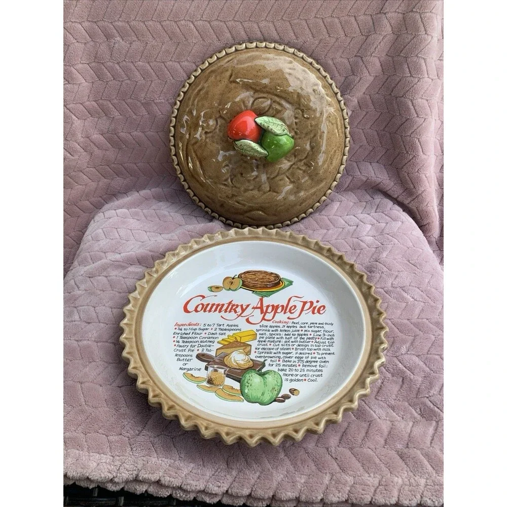 Country Apple Pie Glazed Ceramic Pie Dish w/ Lid and recipe, Japan 1980s